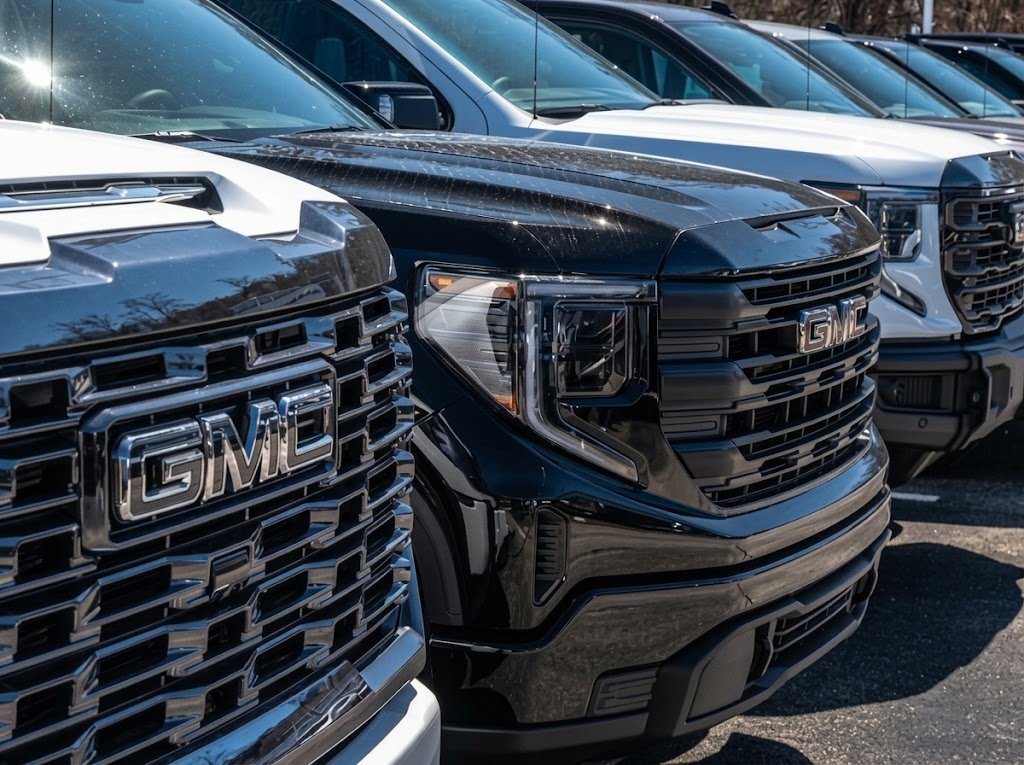 GMC Repairs and Services, Spectrum German Auto, Dubai.