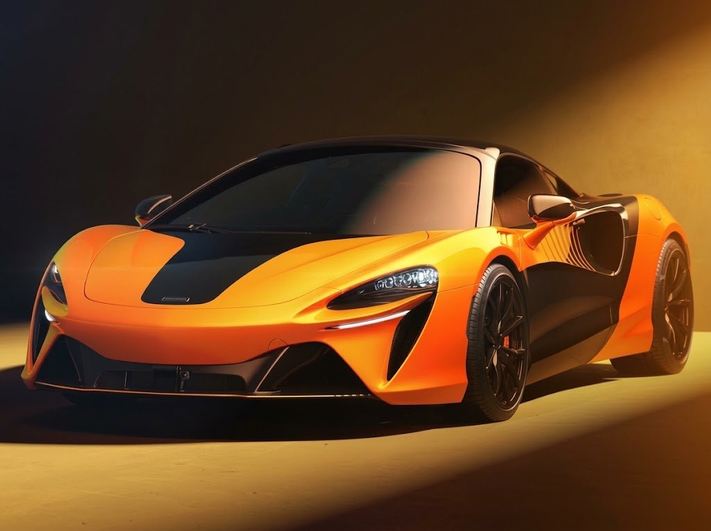 McLaren repairs and services, Spectrum German Auto, Dubai.